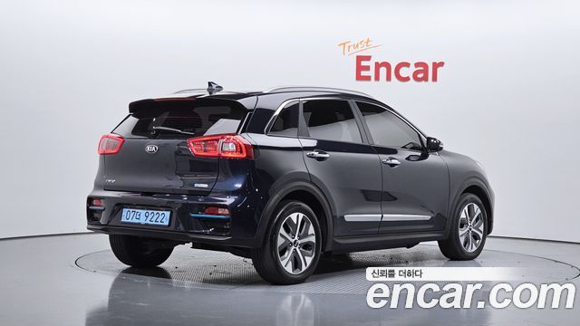 Kia Niro 2019 — photo 2