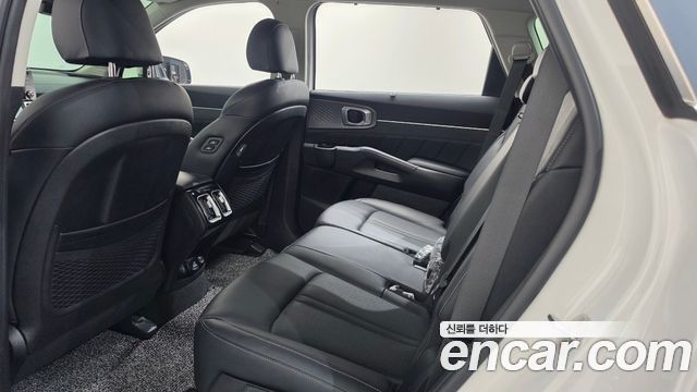 Kia Sorento 2021 — photo 17