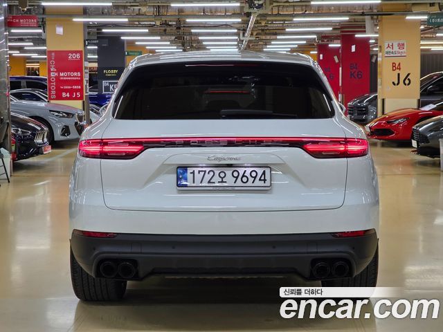 Porsche Cayenne 2022 — photo 5