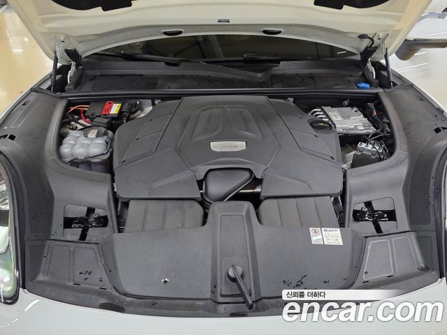 Porsche Cayenne 2022 — photo 7