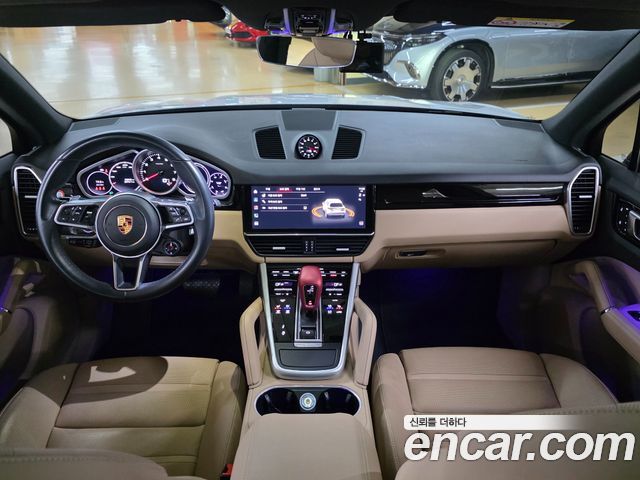 Porsche Cayenne 2022 — photo 9