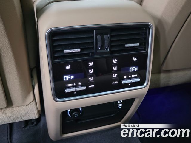 Porsche Cayenne 2022 — photo 15