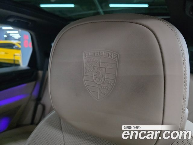 Porsche Cayenne 2022 — photo 16