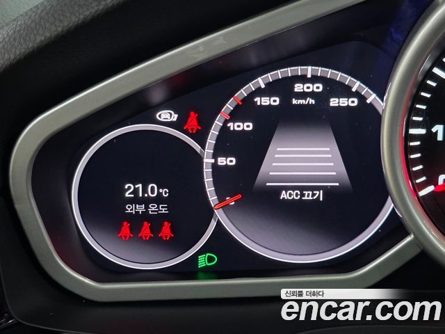 Porsche Cayenne 2022 — photo 18