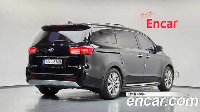 Kia Canival 2018 — photo 2