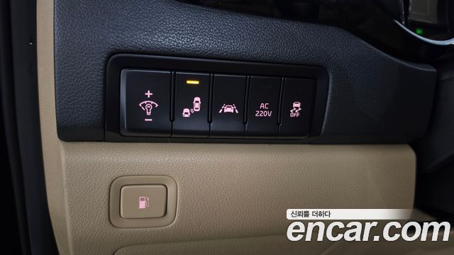 Kia Canival 2018 — photo 16