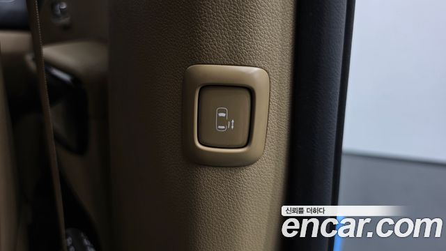 Kia Canival 2018 — photo 18