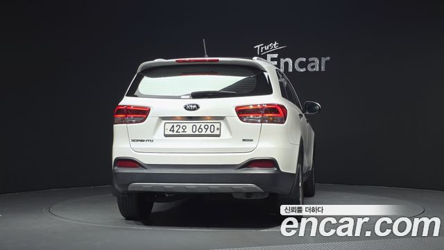 Kia Sorento 2016 — photo 4