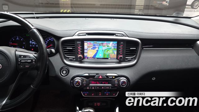 Kia Sorento 2016 — photo 14