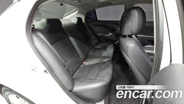 Kia K5 2014 — photo 17