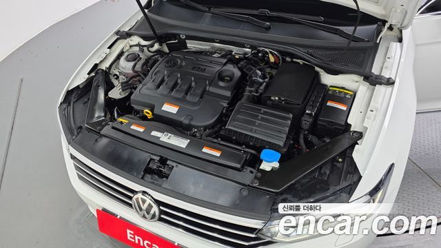 Volkswagen Passat 2018 — photo 6