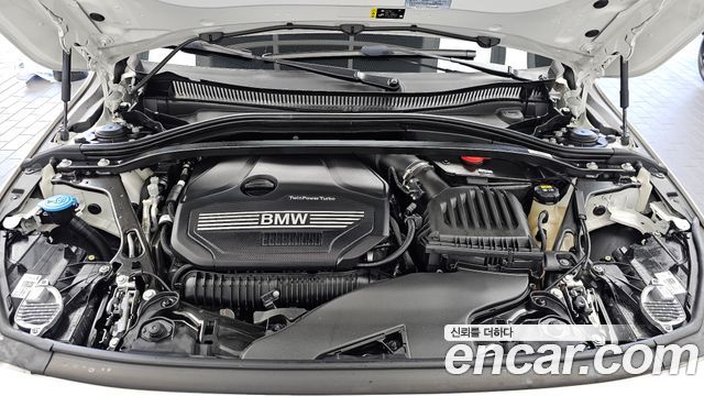 BMW 1-Series 2022 — photo 6