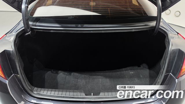 Kia K5 2012 — photo 16