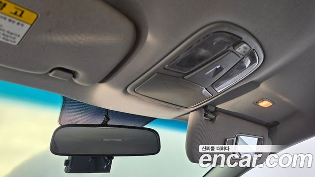 Kia K5 2012 — photo 17