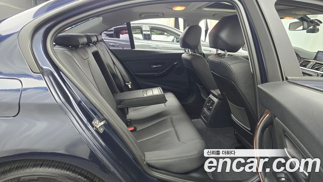 BMW 3-Series 2013 — photo 12