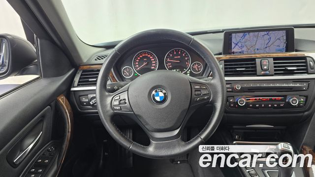 BMW 3-Series 2013 — photo 13