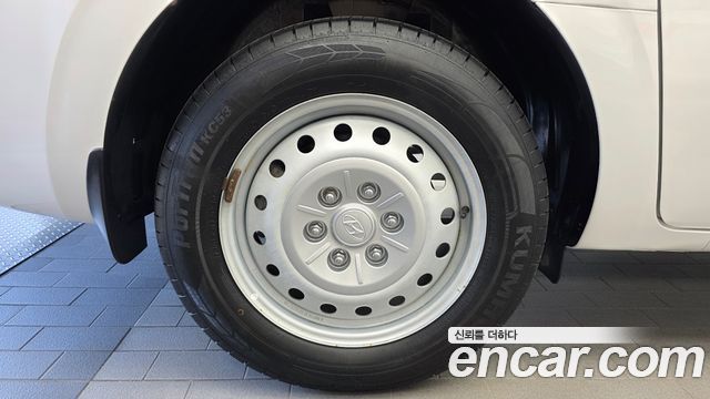 Hyundai Staria 2022 — photo 5
