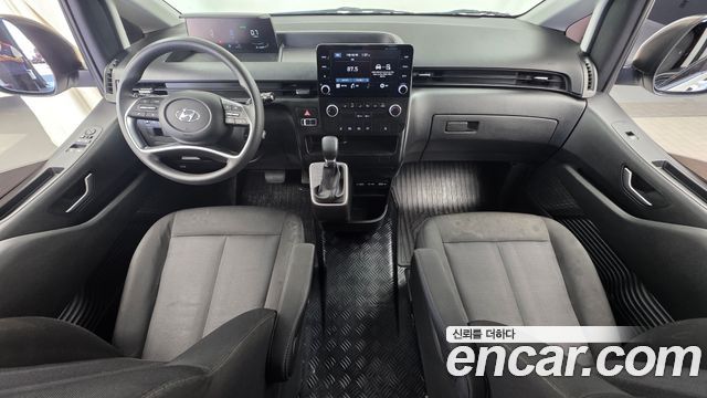 Hyundai Staria 2022 — photo 10