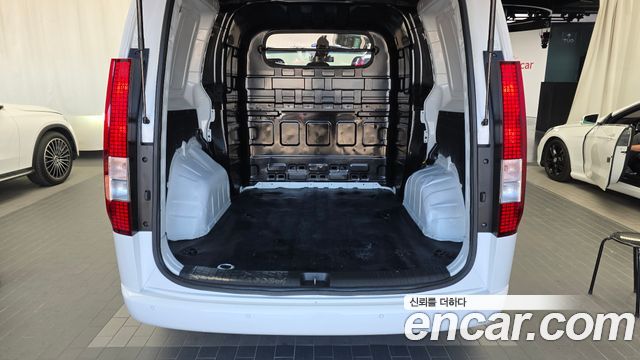 Hyundai Staria 2022 — photo 26