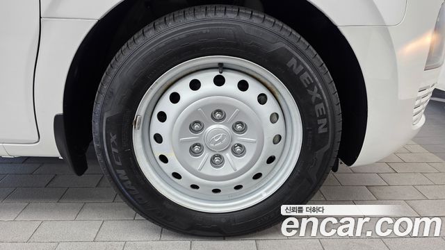 Hyundai Staria 2022 — photo 7