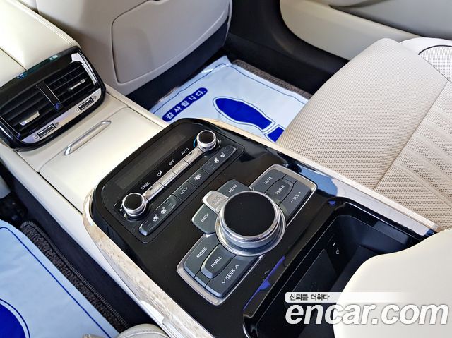 Genesis EQ900 2018 — photo 15