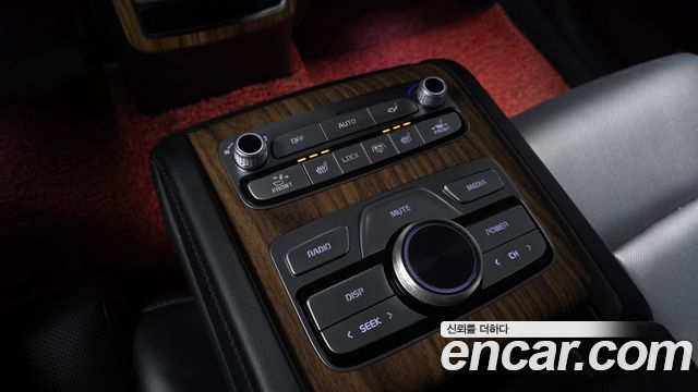 Kia K9 2022 — photo 19