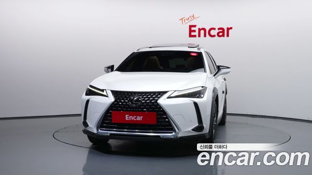 Lexus UX 2024 — photo 3