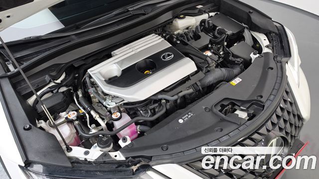 Lexus UX 2024 — photo 6