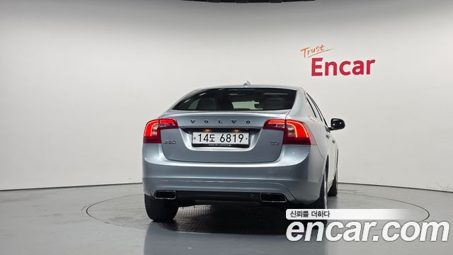 Volvo S60 2017 — photo 4