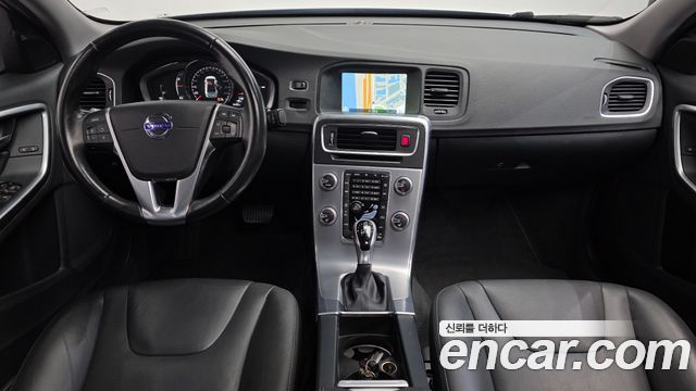 Volvo S60 2017 — photo 7