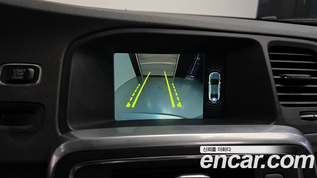 Volvo S60 2017 — photo 16