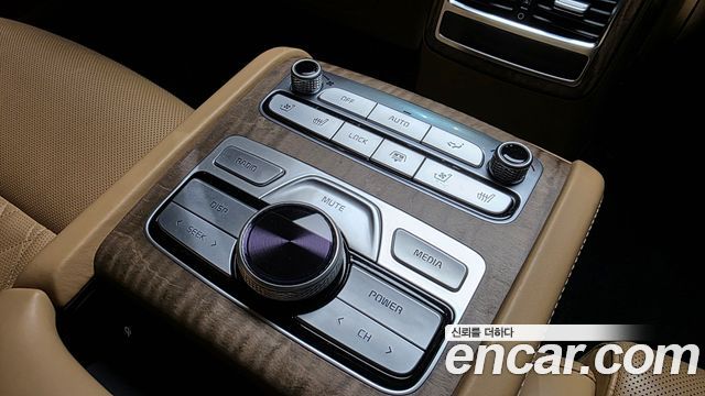 Kia K9 2022 — photo 19