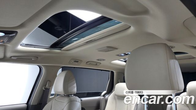 Kia Canival 2025 — photo 23