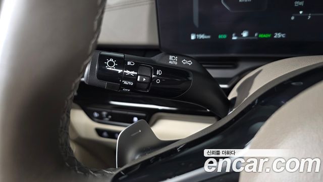 Kia Canival 2025 — photo 26