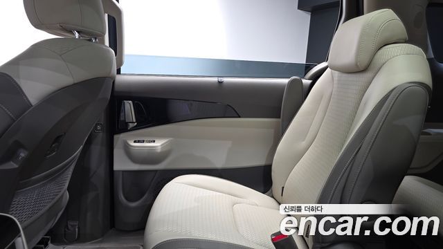 Kia Canival 2025 — photo 15