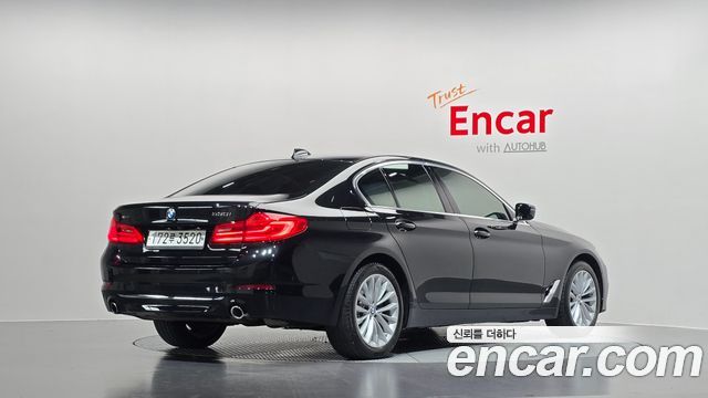 BMW 5-Series 2020 — photo 2