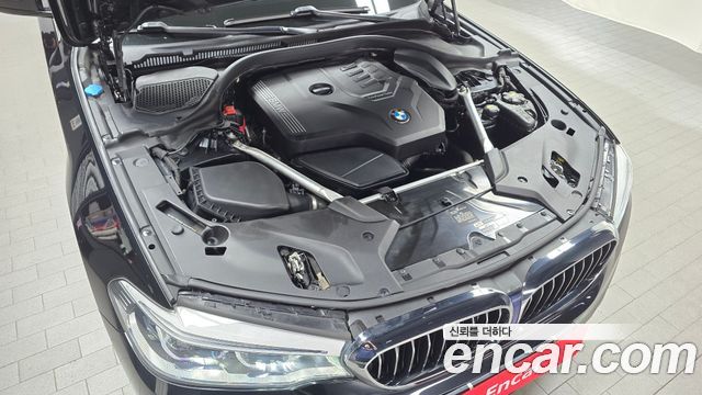 BMW 5-Series 2020 — photo 6