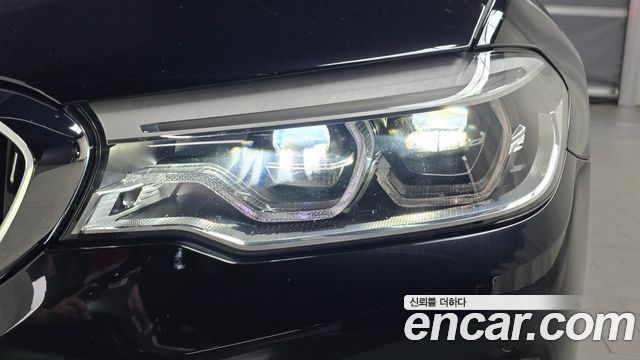 BMW 5-Series 2020 — photo 8