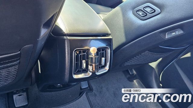 Kia Sorento 2024 — photo 17
