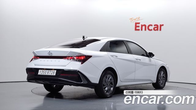 Hyundai AVANTE 2025 — photo 2