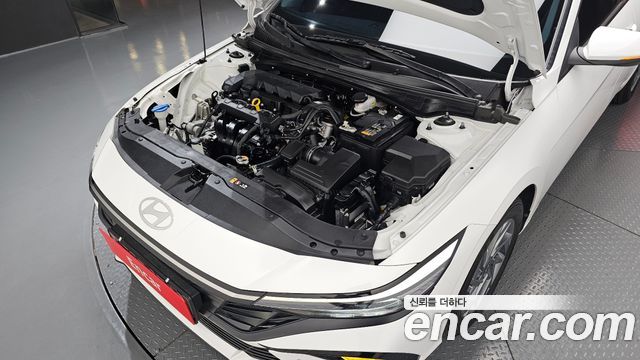 Hyundai AVANTE 2025 — photo 6