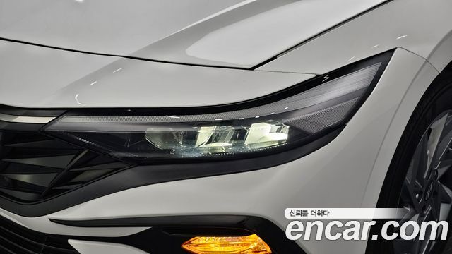 Hyundai AVANTE 2025 — photo 8