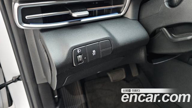 Hyundai AVANTE 2025 — photo 34