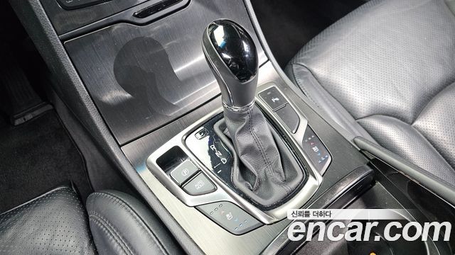 Hyundai Grandeur 2015 — photo 9