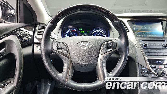 Hyundai Grandeur 2015 — photo 13