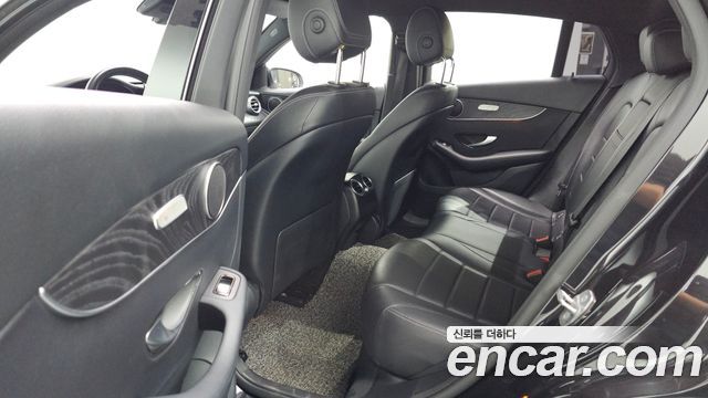 Mercedes-Benz GLC-Class 2019 — photo 12
