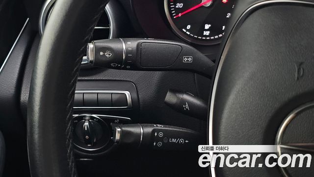 Mercedes-Benz GLC-Class 2019 — photo 18