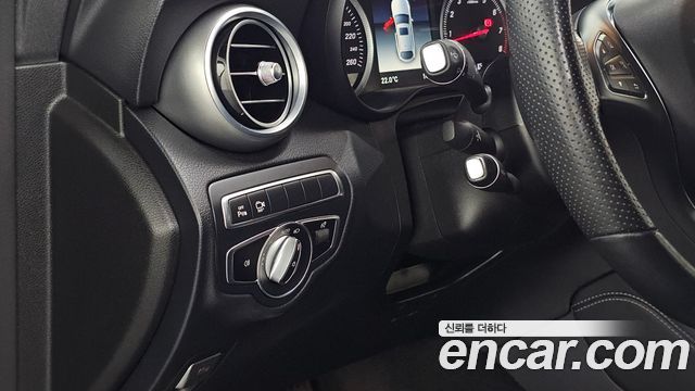 Mercedes-Benz GLC-Class 2019 — photo 19