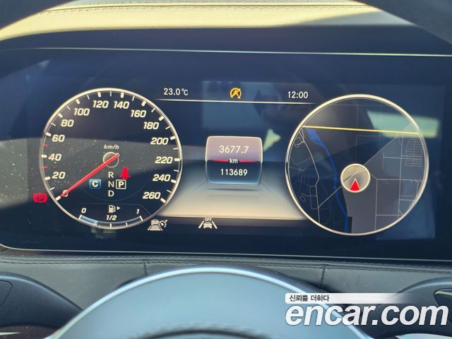 Mercedes-Benz S-Class 2020 — photo 8