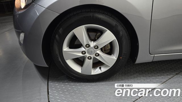 Hyundai AVANTE 2012 — photo 5